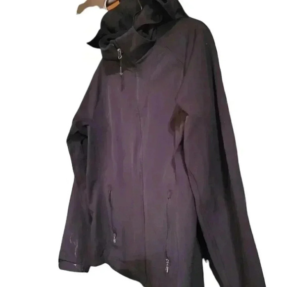Avia Full Zip Wind and  Water Resistant Jacket with hood - Picture 1 of 9